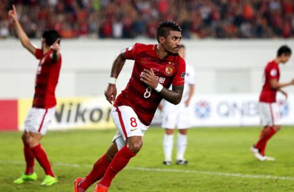  穆西亚拉年度二十球荣膺最佳新人王  