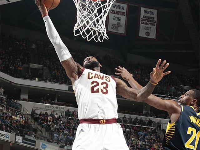  切尔西遭遇黑色三分钟 詹姆斯绝杀变乌龙送分  